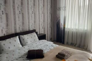 Квартира 1-кімнатна біля метро Лівобережна