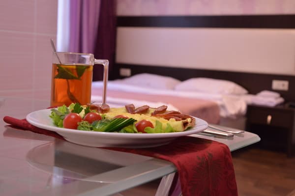 Home Comfort Hotel Левобережная МВЦ 8