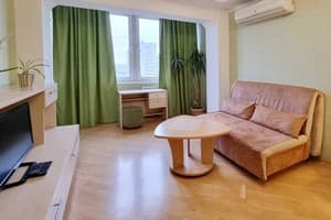 Квартира Home Hotel ул. Евгения Сверстюка 8. Апартаменты трехместный ул. Е. Сверстюка, 8 2