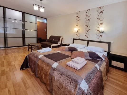 Home Hotel ул.Хорива, 50 4