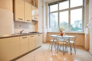 Квартира Home Hotel ул. Крещатик, 27. Апартаменты 4-местный Двухкомнатная квартира, ул. Крещатик, 27 15