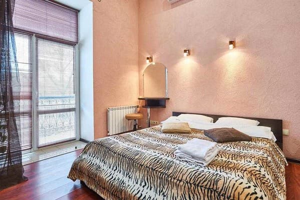 Home Hotel ул. Лысенко 1 6