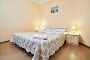 Квартира Home Hotel ул. Нижний Вал, 41