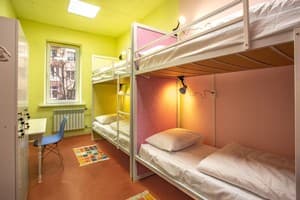 P2b hostel & bar 8
